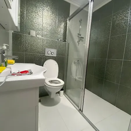 Four-bedroom By The Sea 아파트